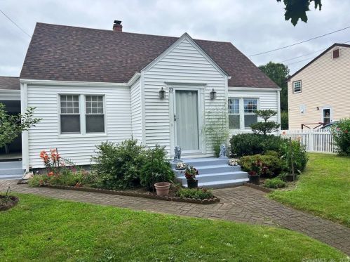 23 Surrey Ln, Norwich, CT 06360-6519