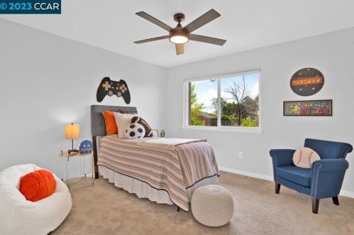 1755 Lindo St, Benicia, CA 94510-2342