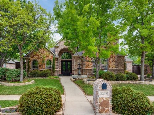 8208 Thornbush Dr, Fort Worth, TX 76182-8659