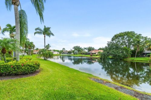 6339 Terra Rosa Cir, Boynton Beach, FL 33472-5144