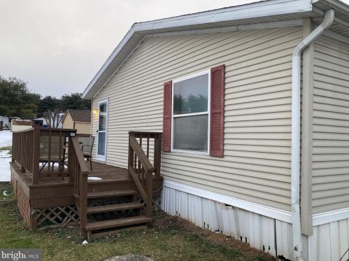 19 Spring Dr, Lees Cross Roads, PA 17257-9465