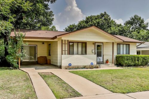 4716 Kilpatrick Ave, Fort Worth TX  76107-7228 exterior