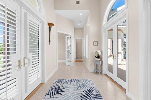 950 Snowberry Ct, Marco Island, FL 34145-3571