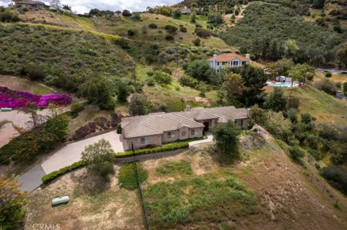 9063 Old Castle Rd, Valley Center CA  92082-5503 exterior