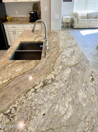 10310 Pioneer St, Tolleson AZ  85353-8406 exterior