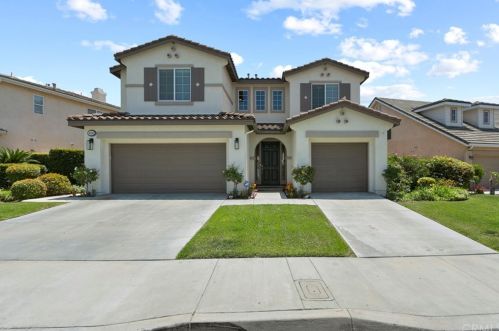 8356 Chatham Ter, Orange, CA 92867-6484
