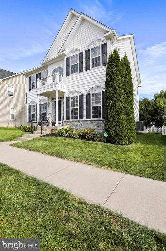 214 Union Ridge Dr, Charles Town WV  25414-4950 exterior