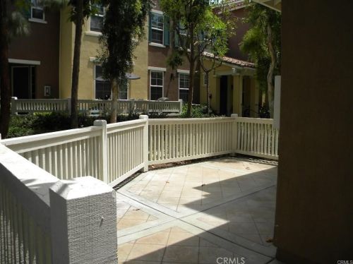 514 Timberwood, Irvine CA  92620-0287 exterior