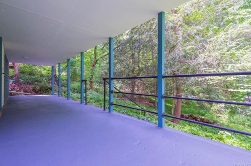 66 Columbus Ave, Tompkins Corners NY  10579-2136 exterior