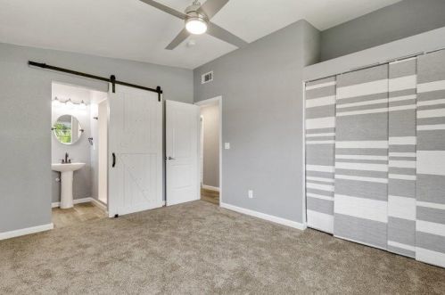 6577 Melrose Dr, North Highlands CA  95660-4378 exterior