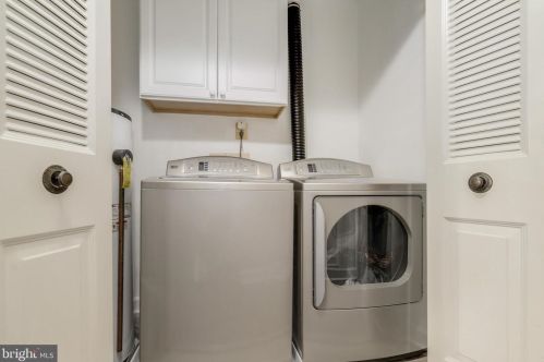 13461 Princedale Dr, Woodbridge VA  22193-3865 exterior