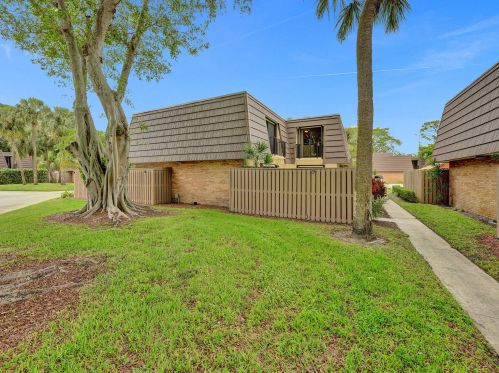 1423 14th Ct, West Palm Beach, FL 33410-5112