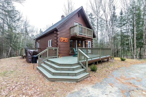 42 Sugar Run, Ellsworth NH  03285-6852 exterior