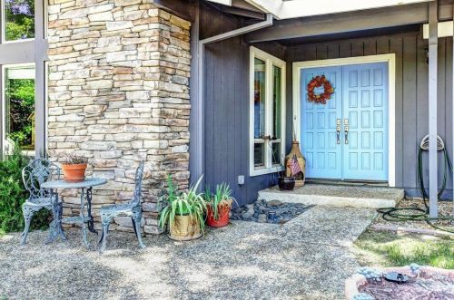 18043 Lake Forest Dr, Lake Wildwood, CA 95946-8823