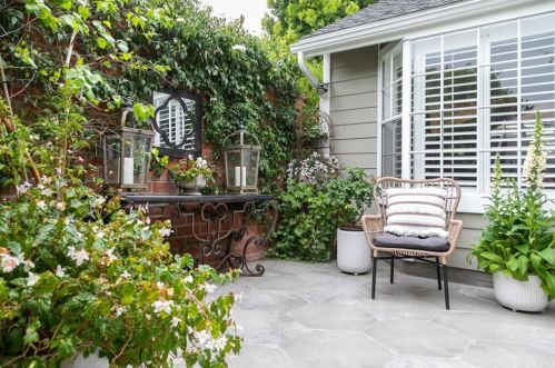 2741 Hillview Dr, Newport Beach, CA 92660-5407