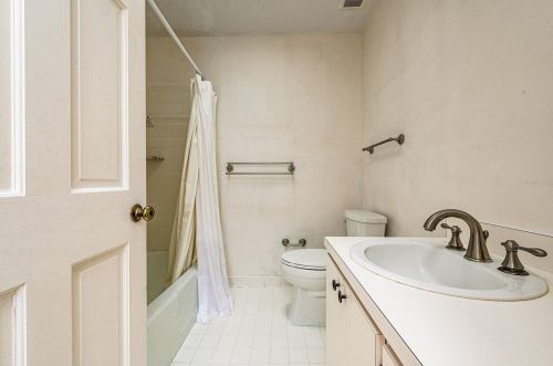 3 Riverside Cir, Ormond Beach FL  32176-6538 exterior