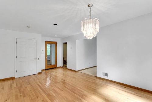 2251 Washington Rd, Pittsburgh, PA 15241-2301