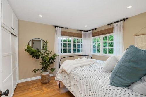 4045 Narragansett Ave, San Diego CA  92107-2618 exterior