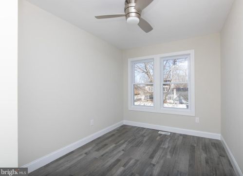 125 Applewood Dr, Auburn NJ 08085-1559 exterior