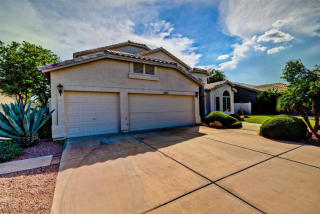 1827 Redfield Rd, Gilbert, AZ 85233-3533
