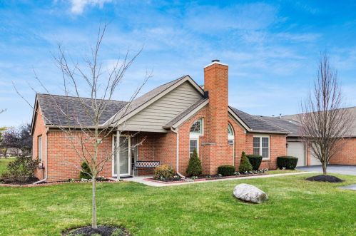 2375 Sportsman Dr, Darbydale, OH 43123-3987