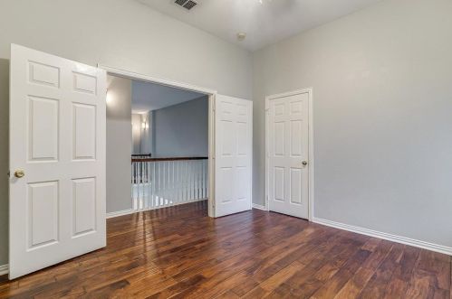 1005 Tanglewood Ln, Lewisville TX  75028-8234 exterior