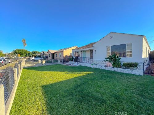 924 Laurel St, Compton, CA 90220-2907