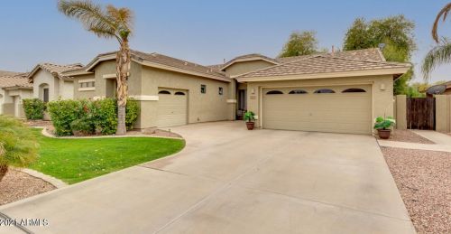 3507 Lowell Ave, Gilbert, AZ 85295-1557