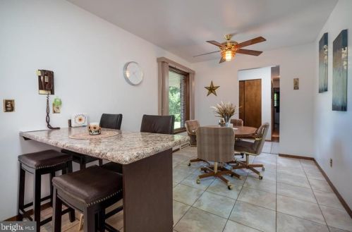 1139 Pecan Ln, Walnutport PA 18088-9444 exterior