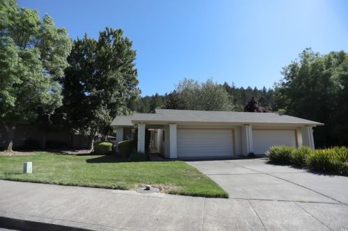 6324 Stone Bridge Rd, Santa Rosa, CA 95409-5824