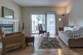 107 Lakeshore Ct, Richmond, CA 94804-7422