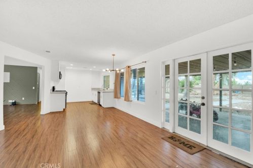 762 Peach St, San Jacinto CA  92583-2804 exterior