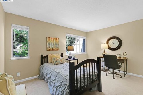 7426 Stonedale Dr, Pleasanton CA  94588-3737 exterior