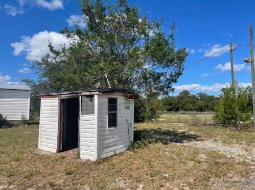 42901 Jewell Dr, Deland, FL 32720-6313