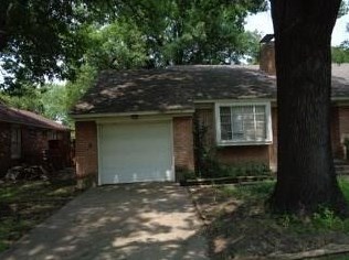 612 Newberry Dr, Richardson TX  75080-5621 exterior