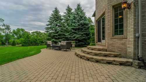 525 Brighton Ln, Dyer IN  46311-4625 exterior