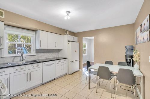 175 White Rd, Jackson Twp NJ  08527-5012 exterior