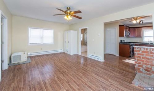 100 Tintle Ave, West Milford Lakes NJ  07480-4715 exterior