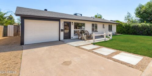 231 El Camino Dr, Phoenix AZ  85020-3515 exterior