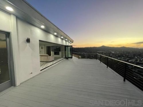 1110 Monterey Dr, El Cajon CA  92020-6718 exterior