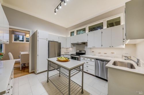 172 Bella Vis Ave, Tiburon CA 94920-2466 exterior