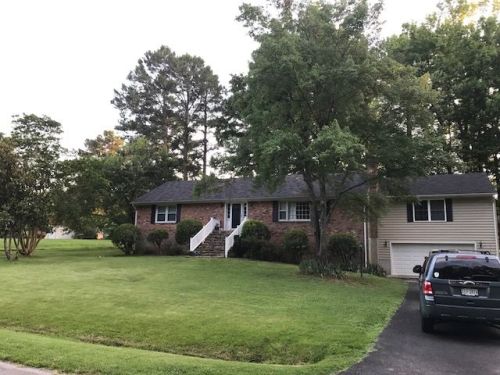 110 Willow Oak Dr, Clarksville, VA 23927-9047
