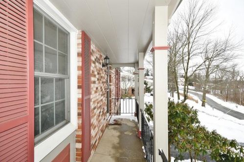 2453 Giant Oaks Dr, Pittsburgh, PA 15241-2809