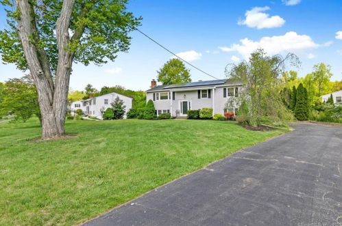 66 Todd Dr, North Haven CT  06473-1038 exterior