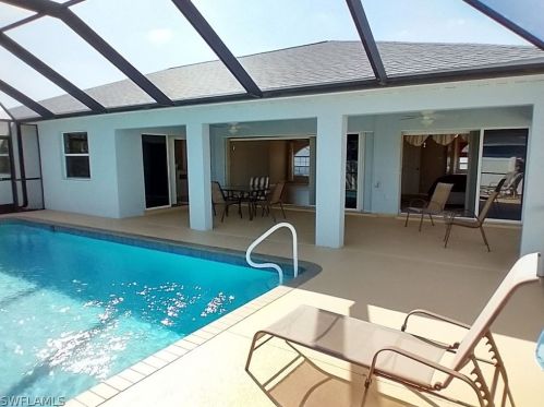 413 17th Pl, Cape Coral FL  33909-2205 exterior