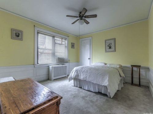 20 Marshall Ave, Floral Park NY  11001-3201 exterior