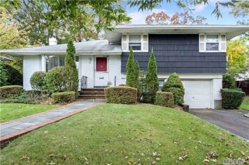 21 Mellow Ln, Muttontown, NY 11753-2244