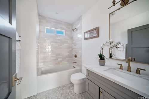 809 Harvard St, Glendale CA  91205-1208 exterior