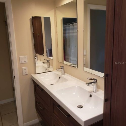 427 Picasso Dr, Nokomis, FL 34275-1448