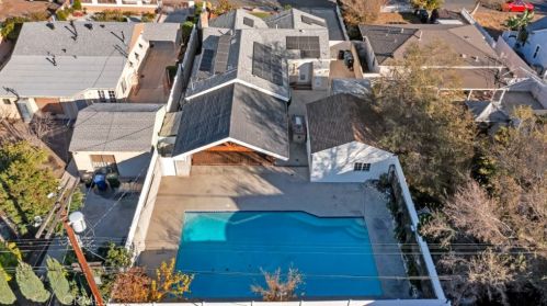 6229 Klump Ave, North Hollywood CA  91606-4213 exterior